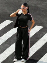 STRIPED SHORT SLEEVE T-SHIRT AND PANTS