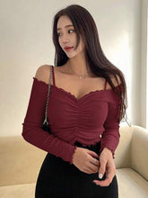 COLD SHOULDER RUCHED FRONT LETTUCE TRIM TEE