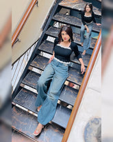 LACE SQUARE NECK CROP TOP