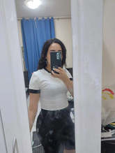 CONTRAST BINDING CROP TEE