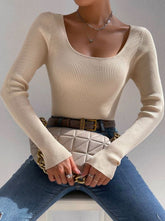 RIBBED KNIT SCOOP NECK TOP