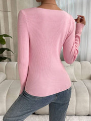 RIBBED KNIT V NECK TOP