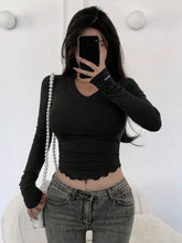 V-NECK LONG SLEEVE CROPPED T-SHIRT
