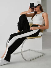 CONTRAST SIDE SEAM SPLIT HEM SWEATPANTS