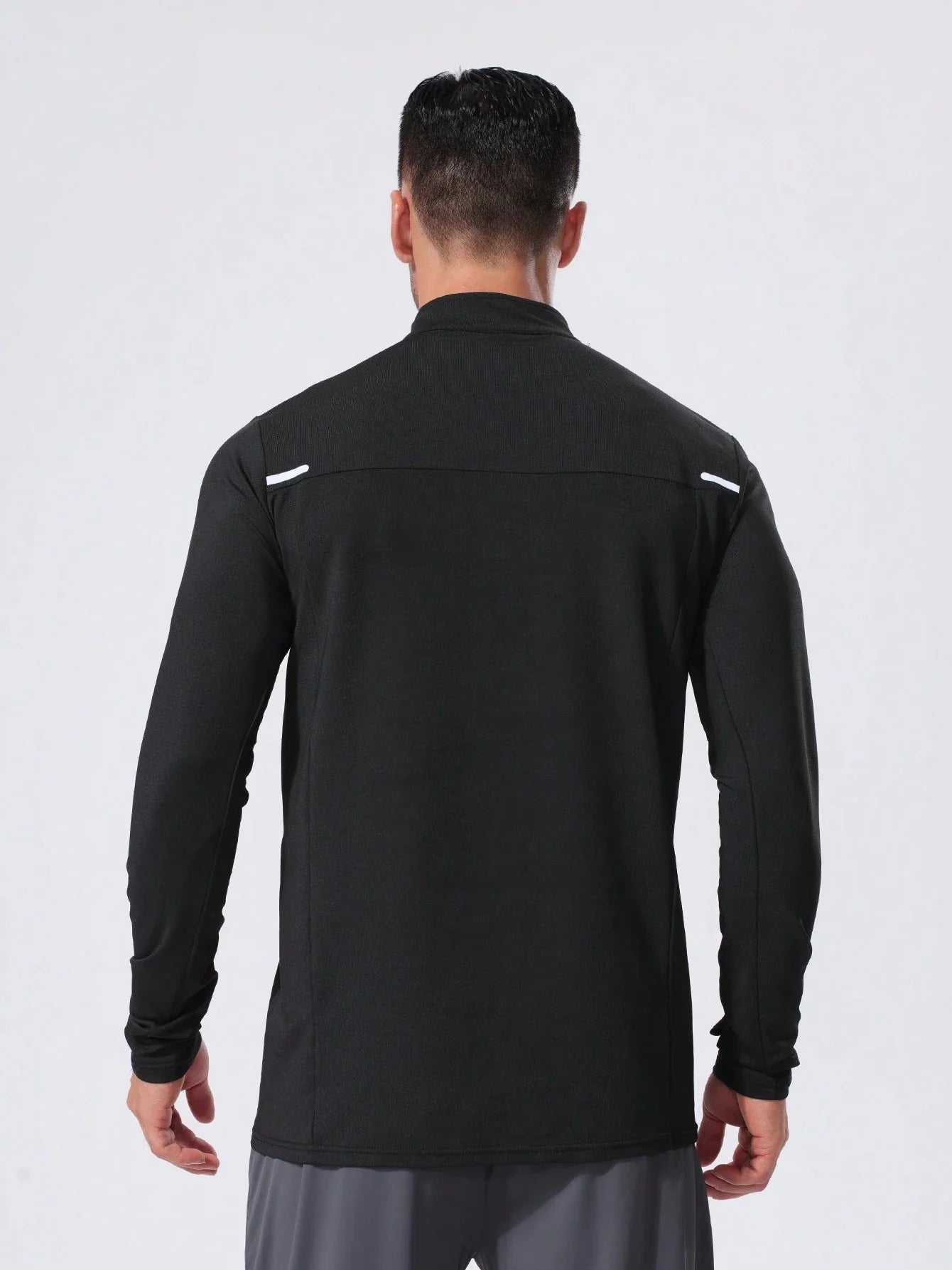 MEN QUARTER-ZIP ARMHOLE SPORTS SWEATSHIRT