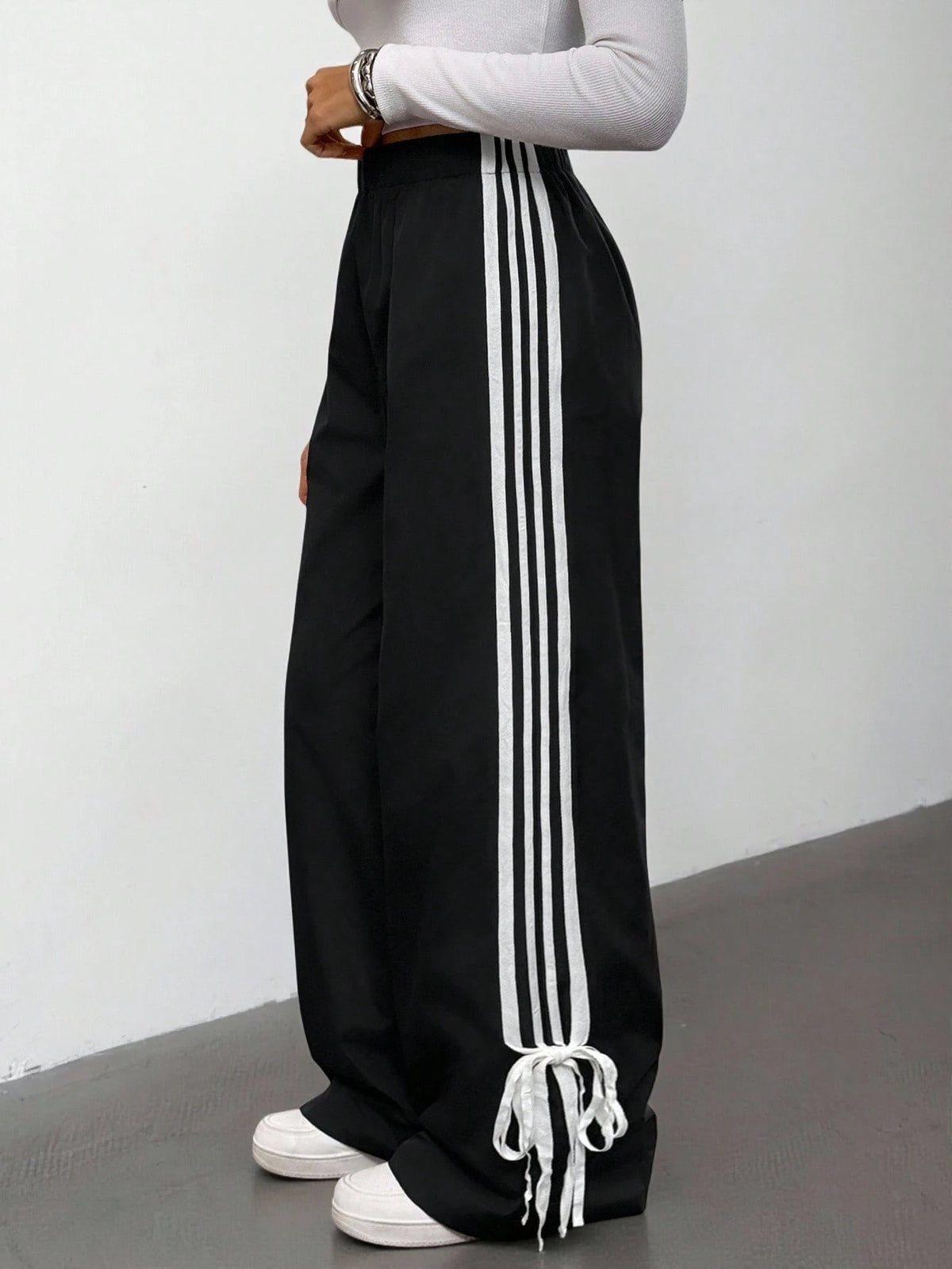 SIDE CONTRAST TAPE ELASTIC WAIST PANTS