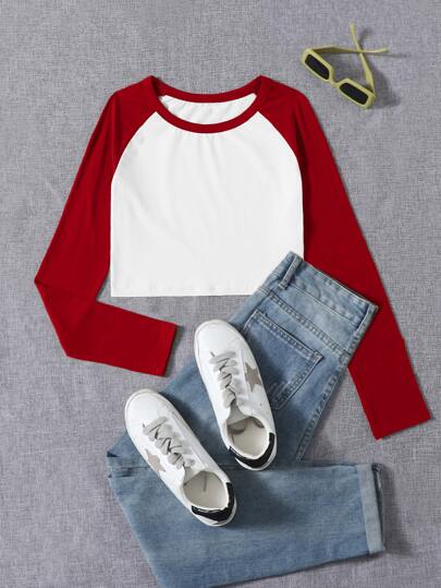 COLOR BLOCK RAGLAN SLEEVE CROPPED T-SHIRT