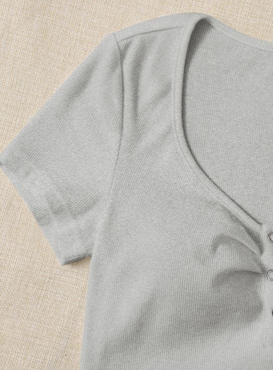 PRESS BUTTON HALF PLACKET TEE