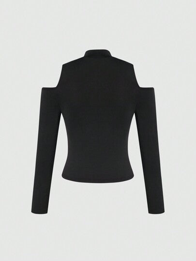 SOLID HIGH NECK CUT OUT DETAIL CROP TEE