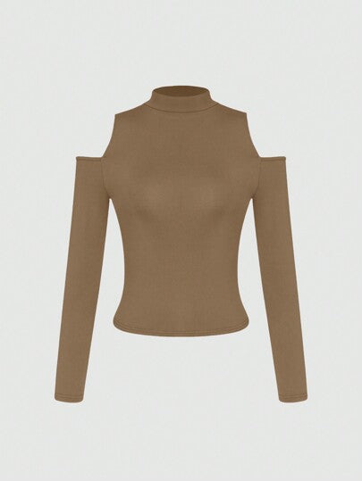 SOLID HIGH NECK CUT OUT DETAIL CROP TEE