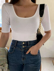 SOLID SCOOP NECK TEE