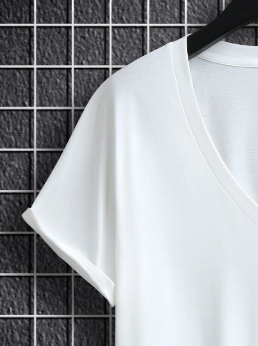 SOLID V NECK TEE