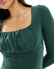 GATHERED BUST DETAIL LONG SLEEVE TOP IN DEEP CHESTNUT