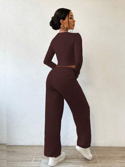 SOLID CROP TEE & ELASTIC WAIST PANTS