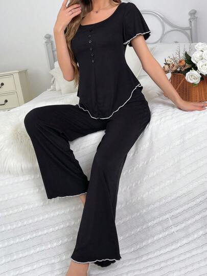 WOMEN COLOR-BLOCKED HOME SUIT WITH LACE EDGES AND ARC-SHAPED HEM