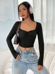 SWEETHEART NECK RUCHED CROP TEE