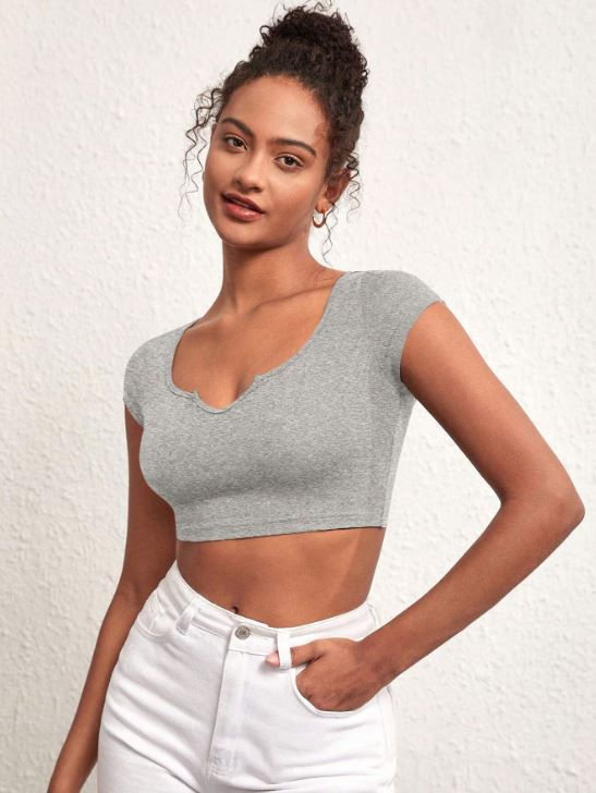 NOTCHED NECK CROP TEE
