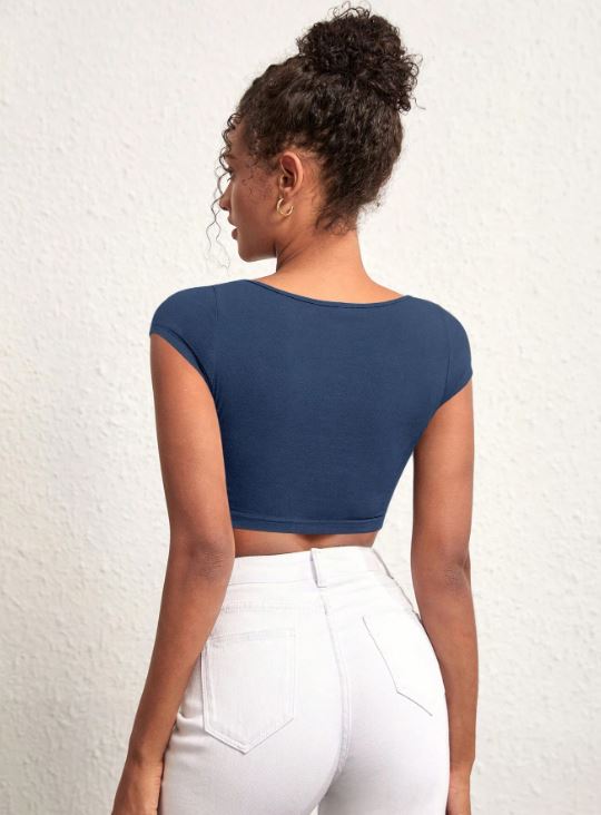 NOTCHED NECK CROP TEE