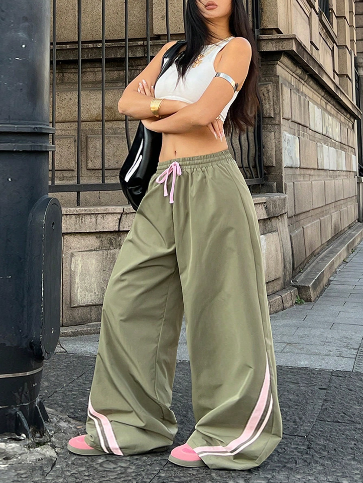 DRAWSTRING WAIST CONTRAST STRIPED CARGO WIDE LEG PANTS